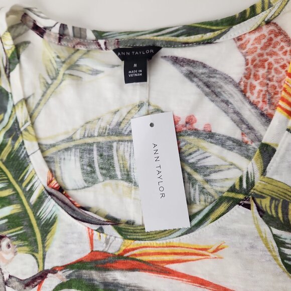 Ann Taylor linen tropical animal print t-shirt top featuring monkeys giraffes M - Picture 8 of 10